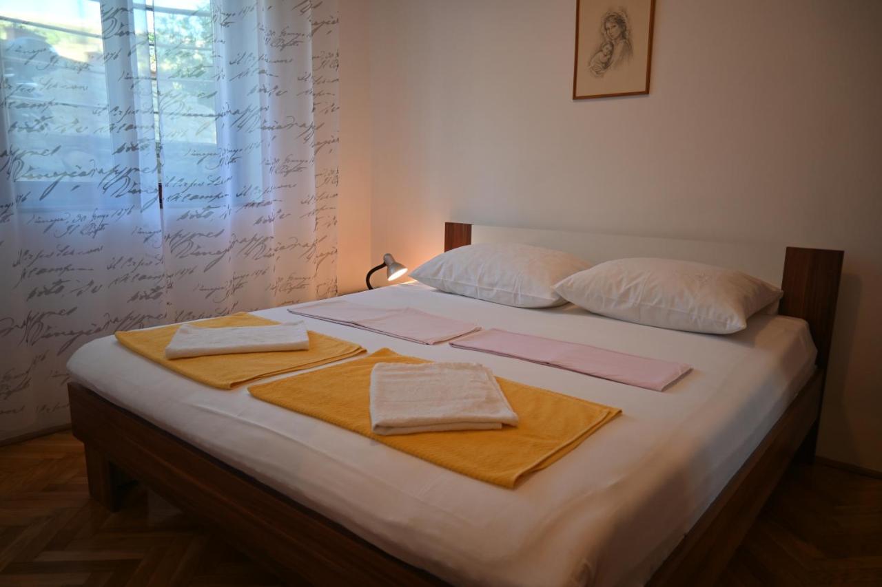 Apartments Tea Pag Pag Town Εξωτερικό φωτογραφία