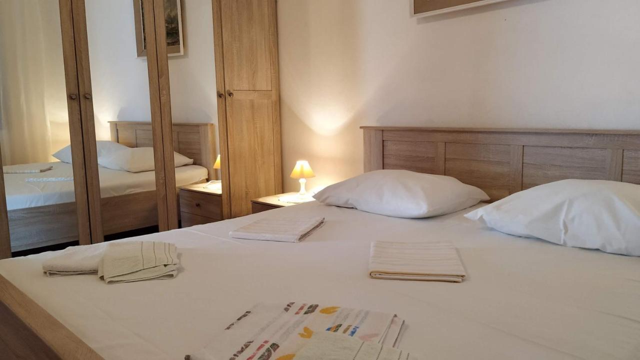 Apartments Tea Pag Pag Town Εξωτερικό φωτογραφία