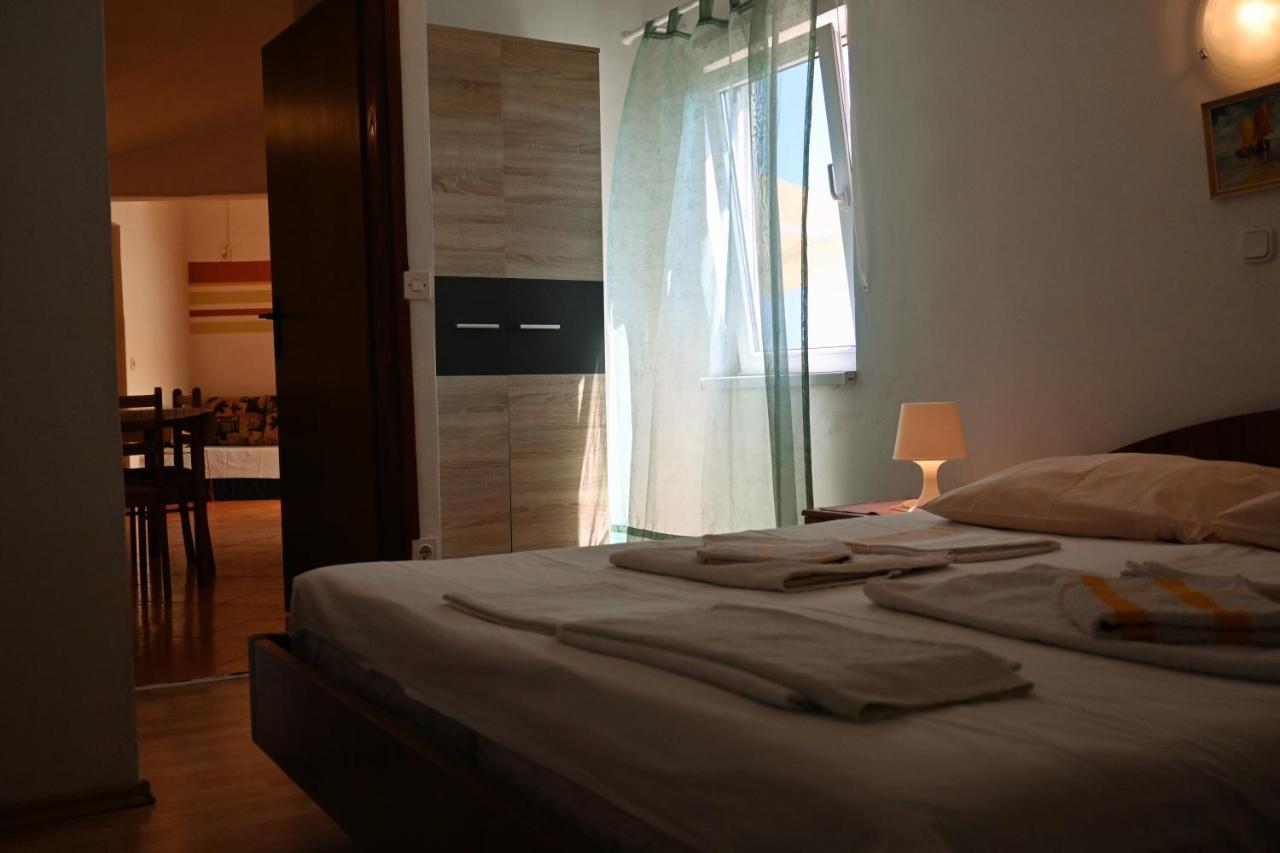 Apartments Tea Pag Pag Town Εξωτερικό φωτογραφία
