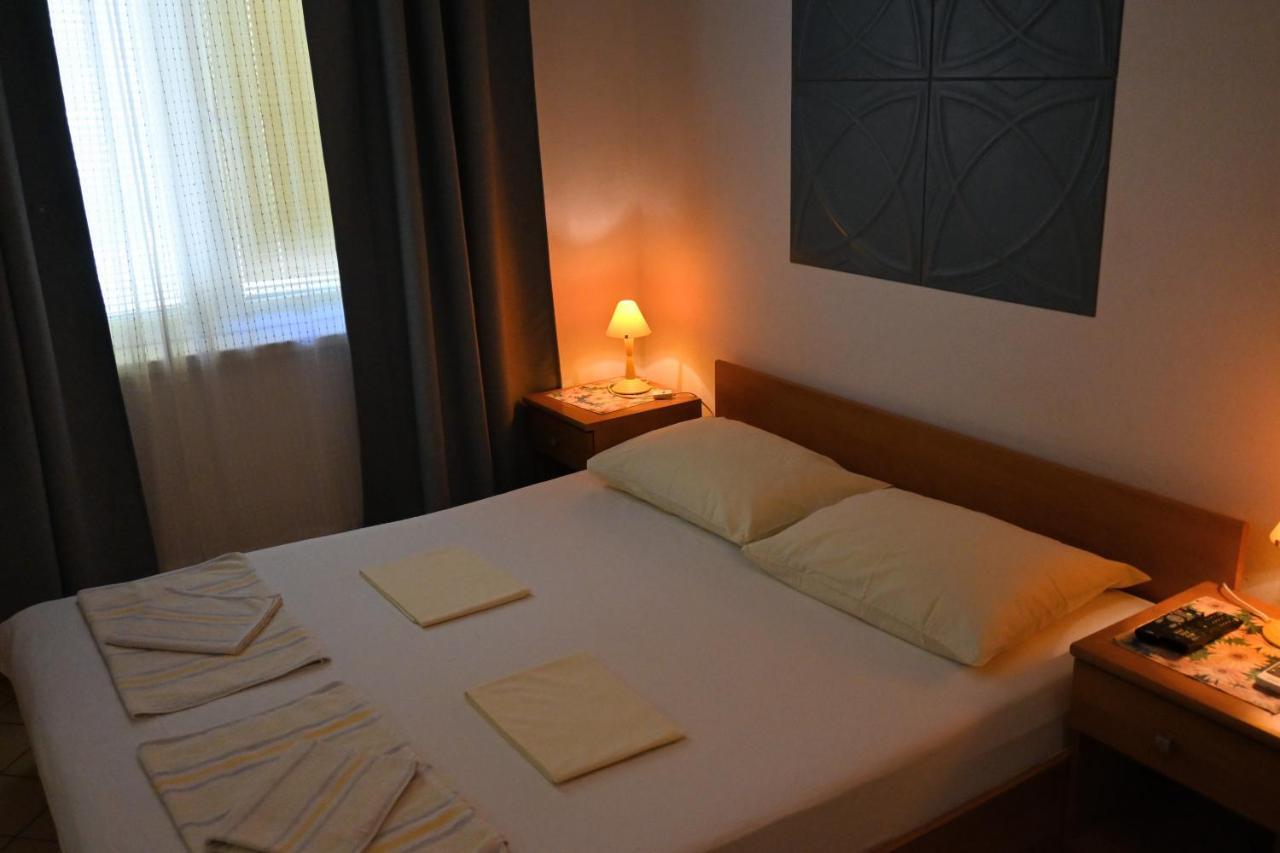 Apartments Tea Pag Pag Town Εξωτερικό φωτογραφία